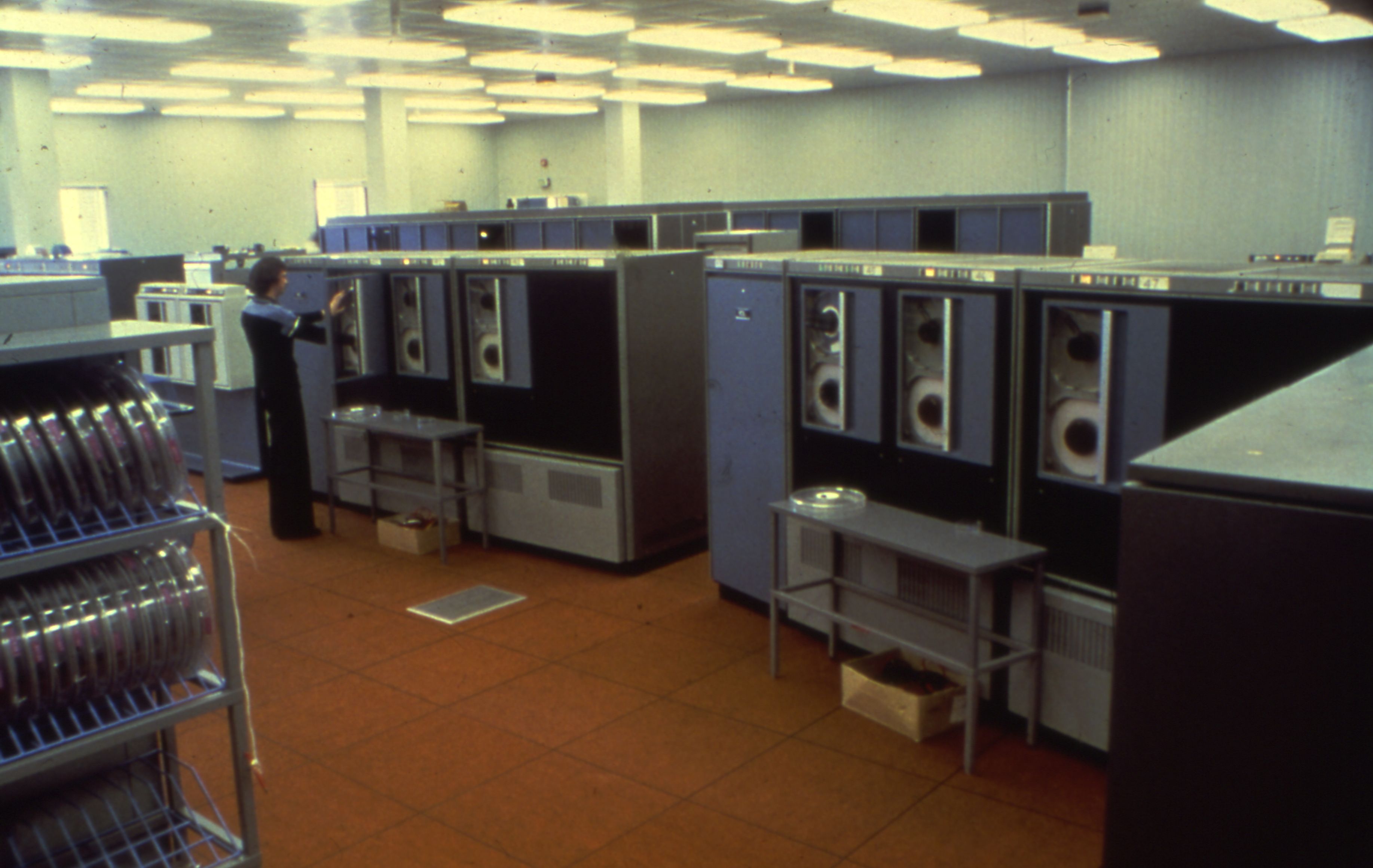 W407 computer room with ICL mainframe equipment.