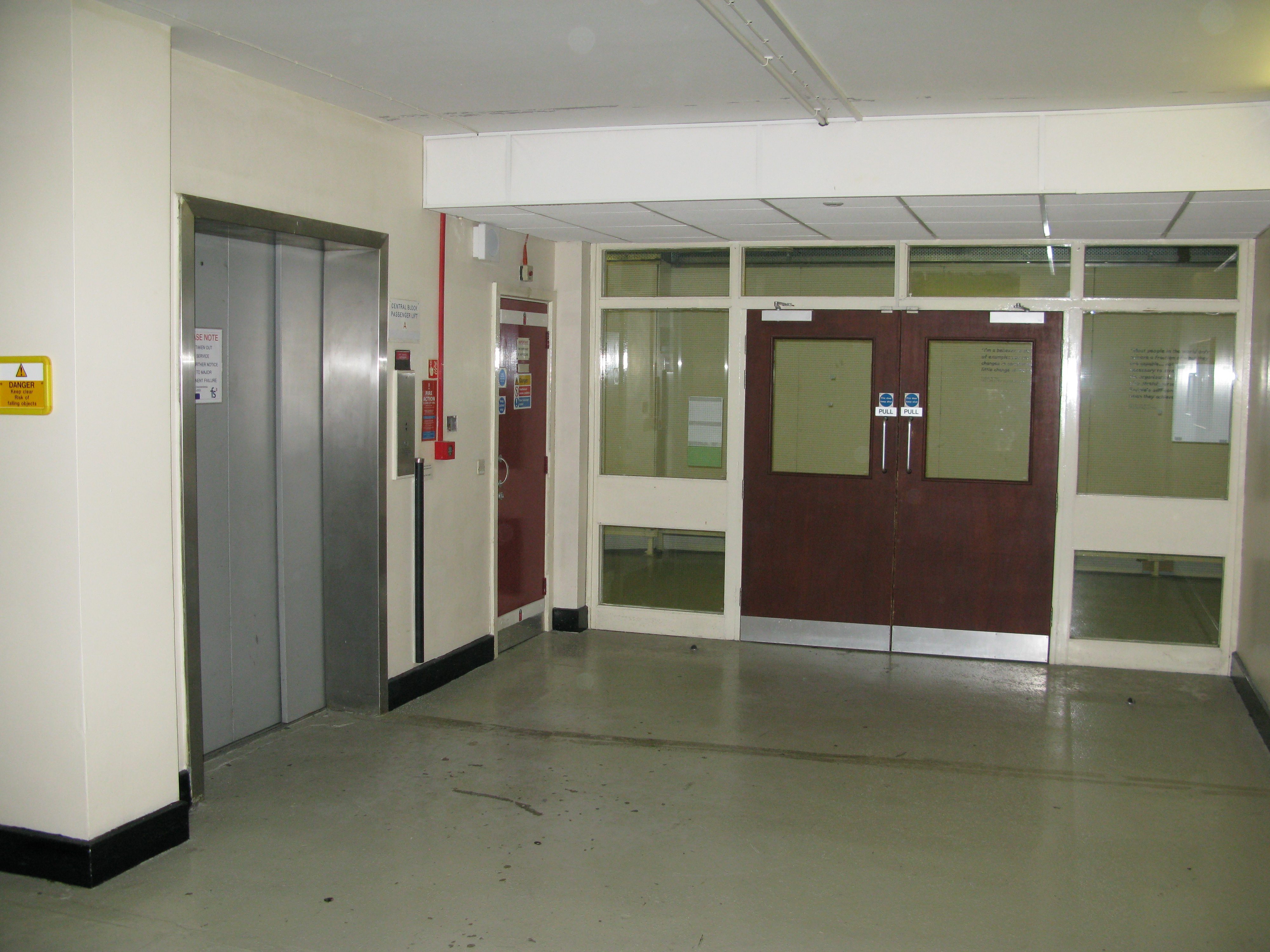 A Core lift lobby, LG floor