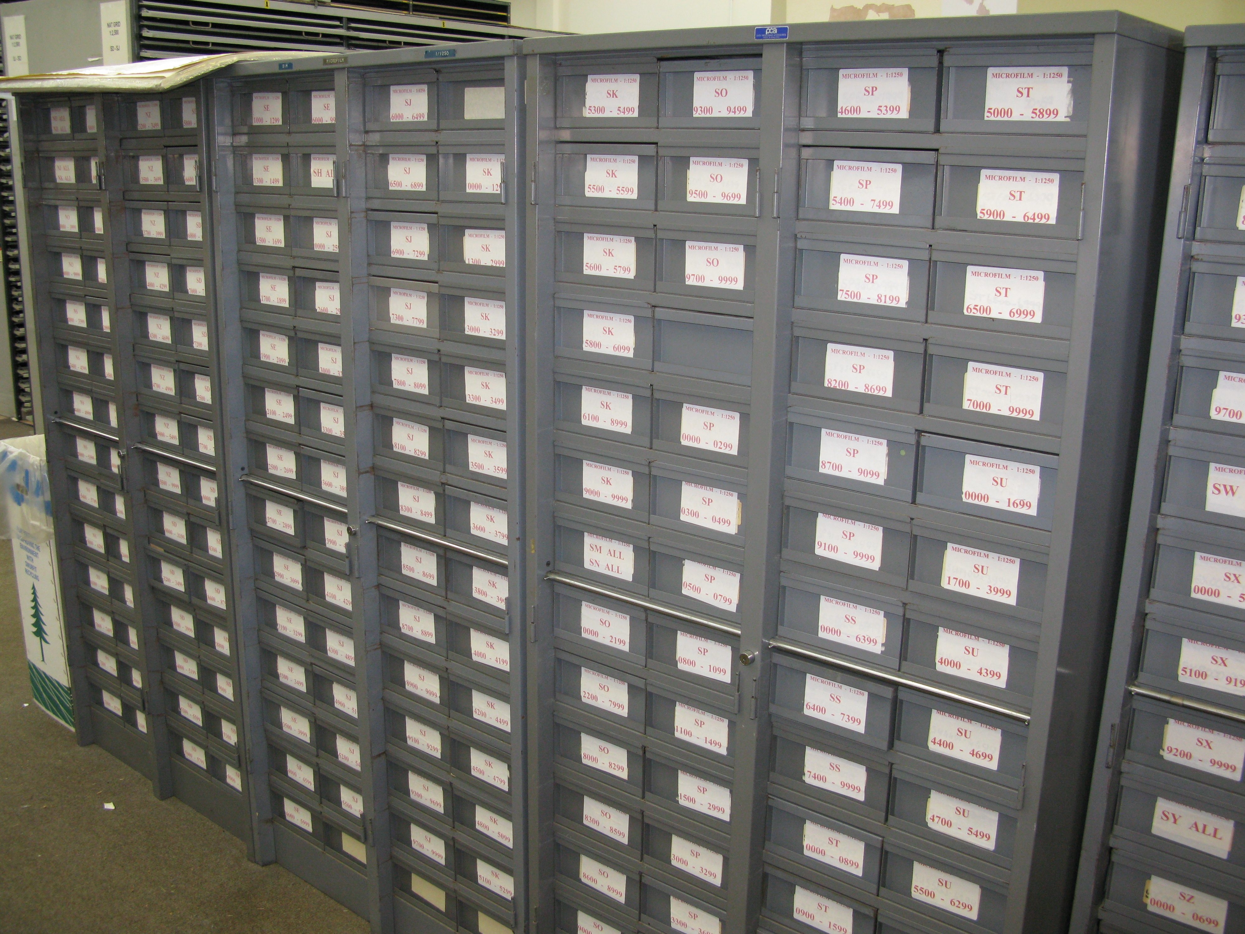 W415 HMA - microfilm drawers