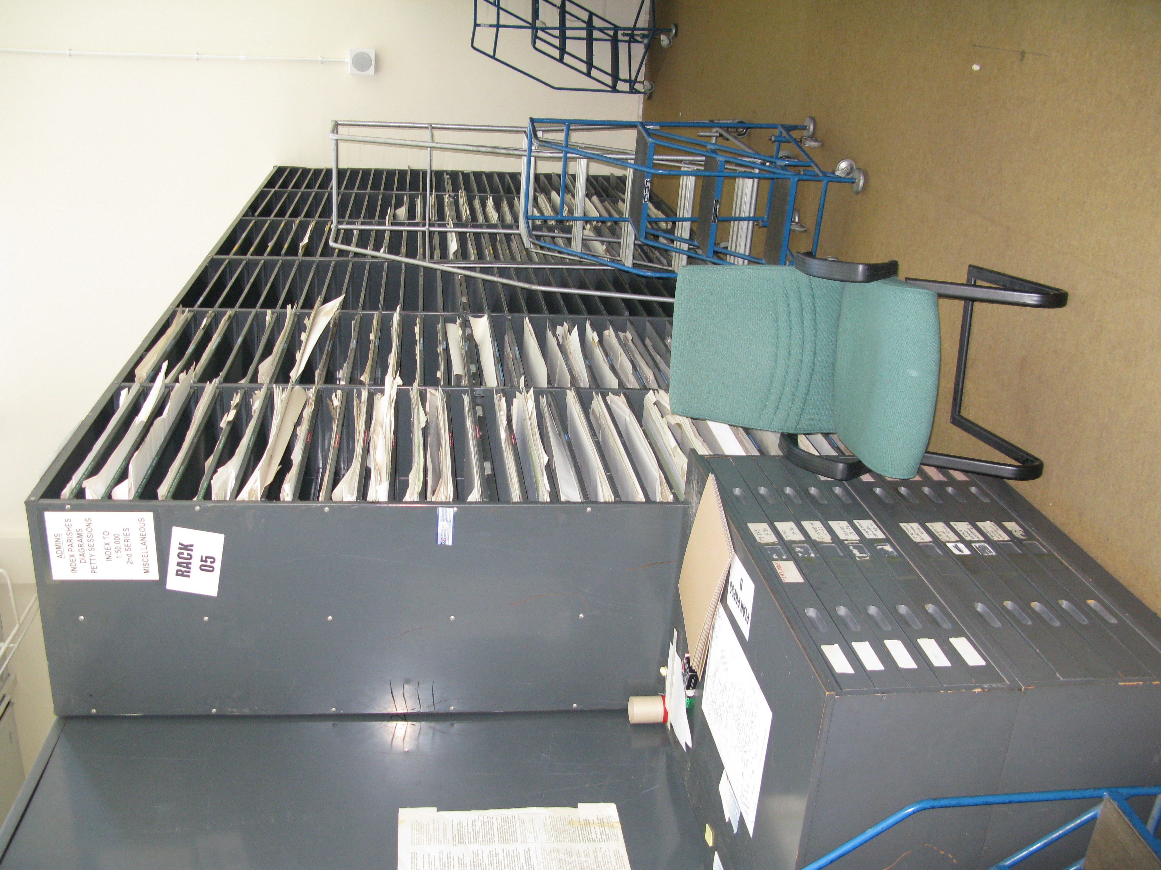 W415 HMA - plan press, map racks and ladders