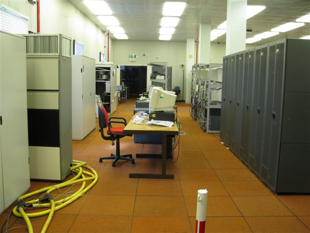 W407 computer room, SW wall