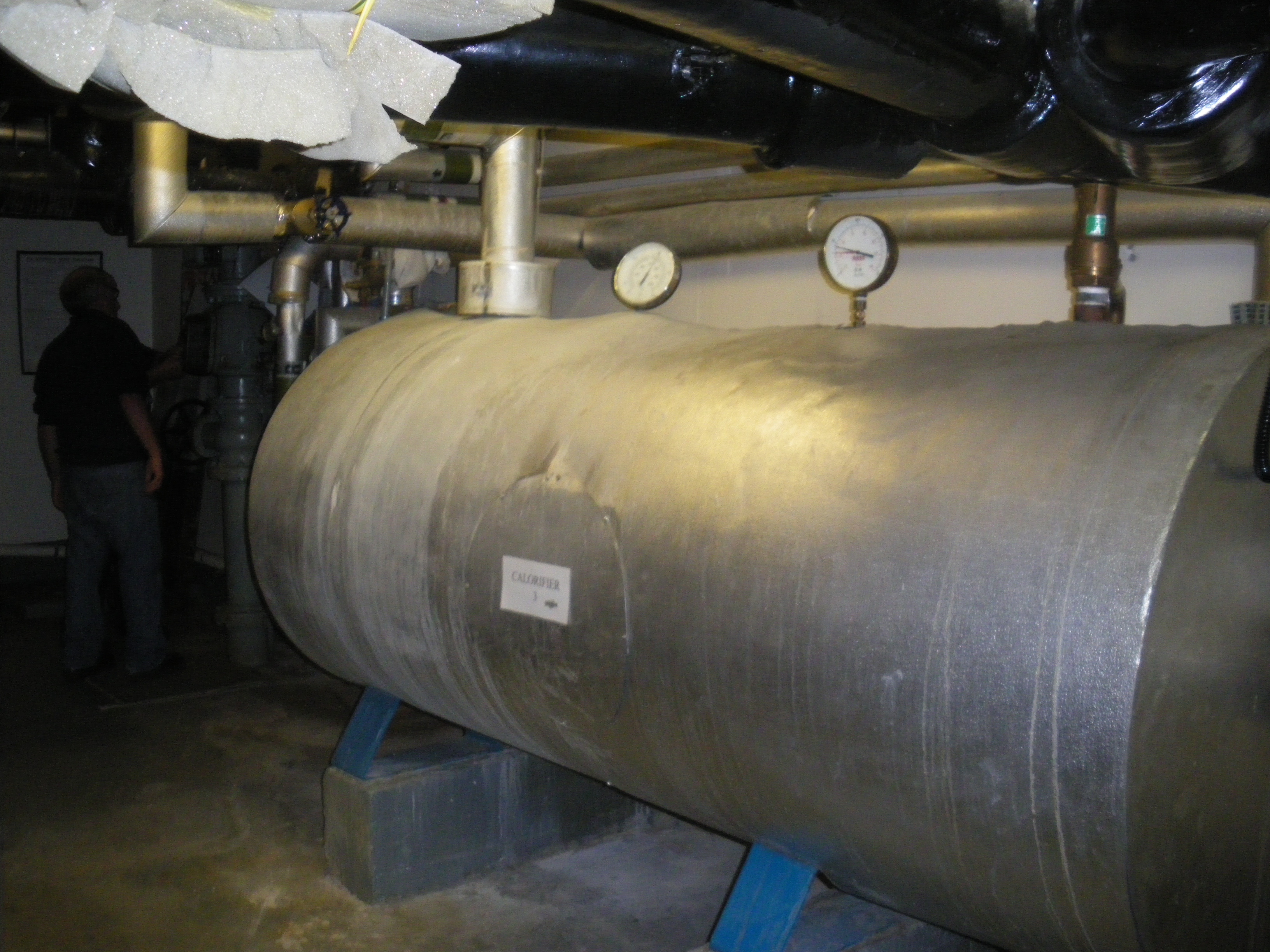 Calorifier in the B Core sprinkler pump plant room