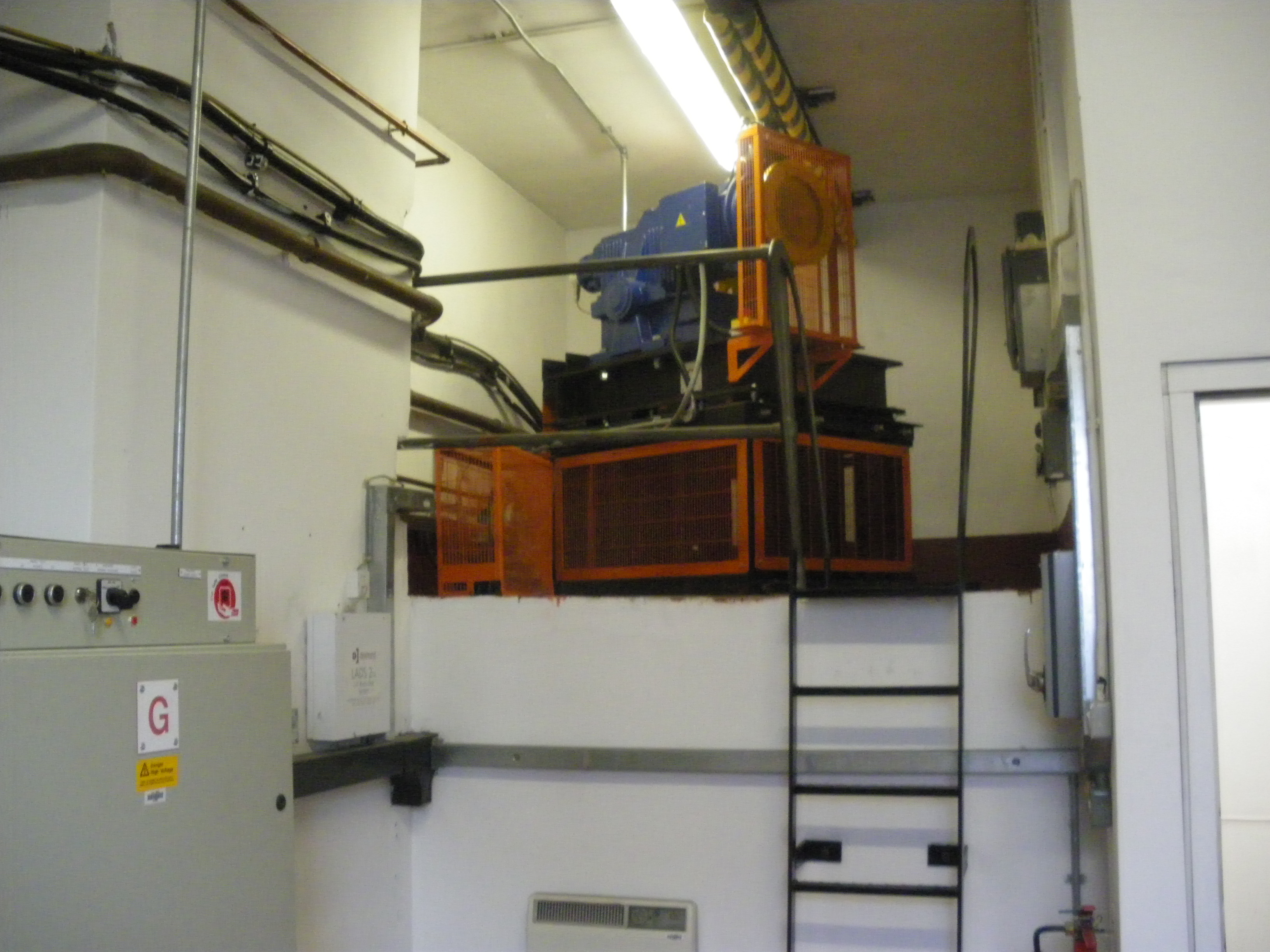 G lift motor room and machinery