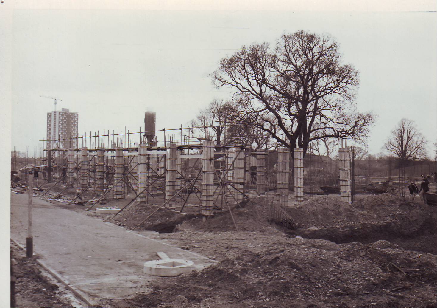 Construction of North Block columns, Oct 1964