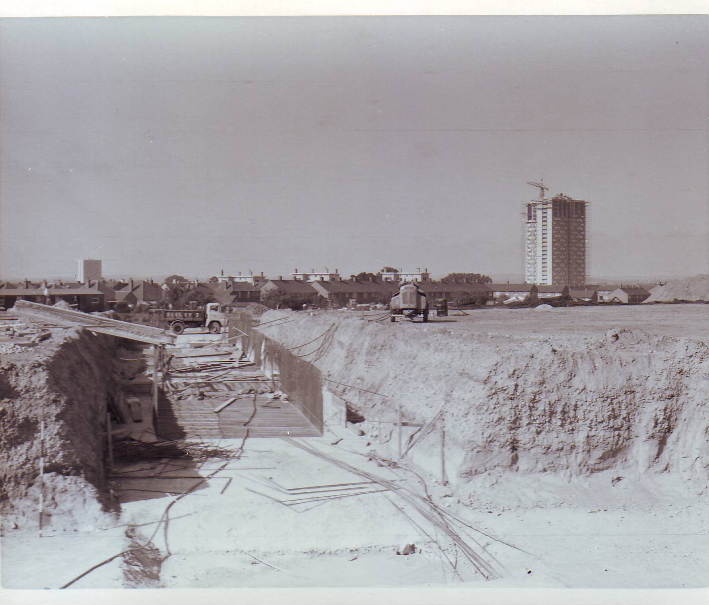 Subway construction making good progress in Aug 1964