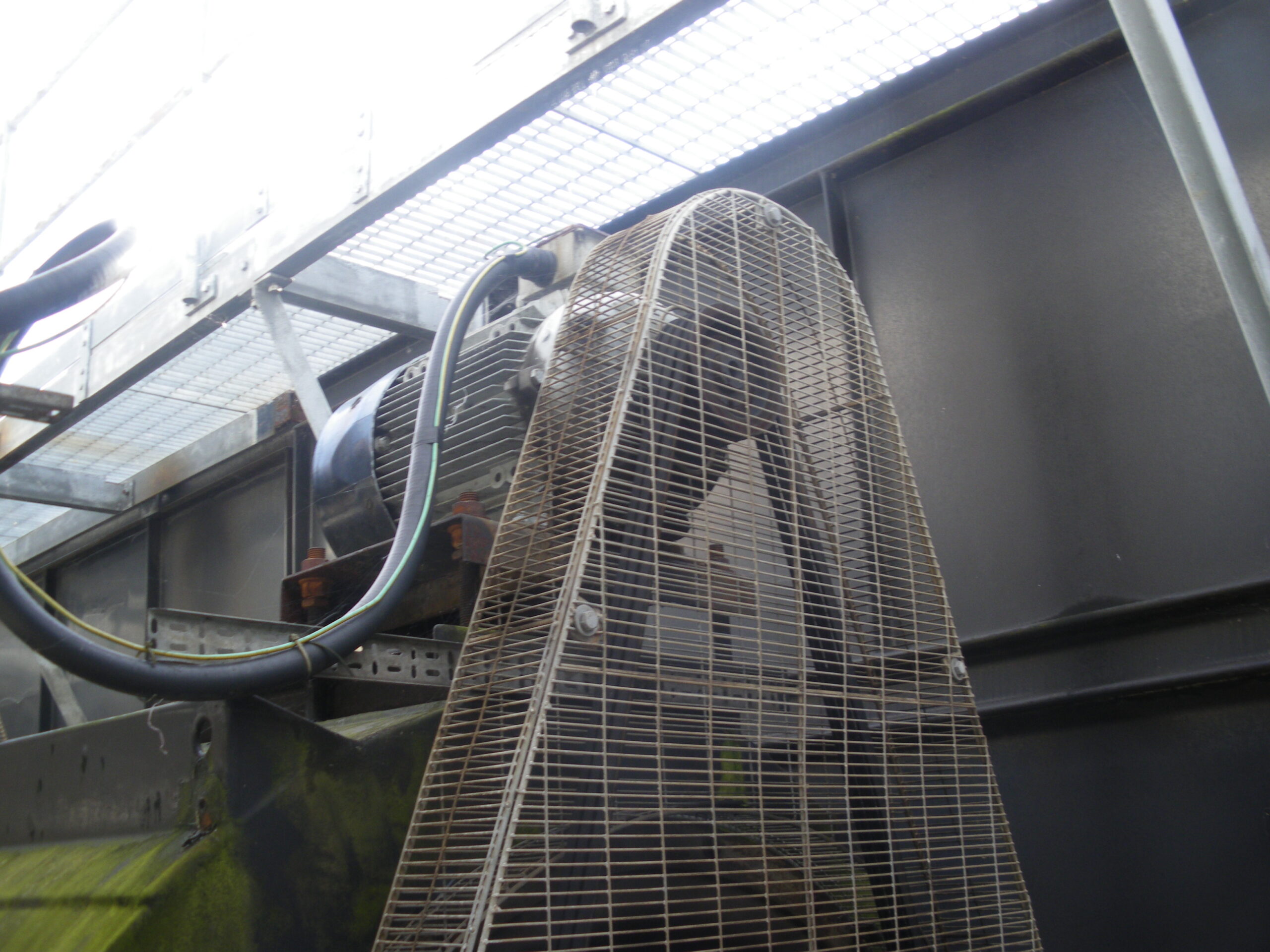 Cooling tower fan motor, 11 Sep 2011