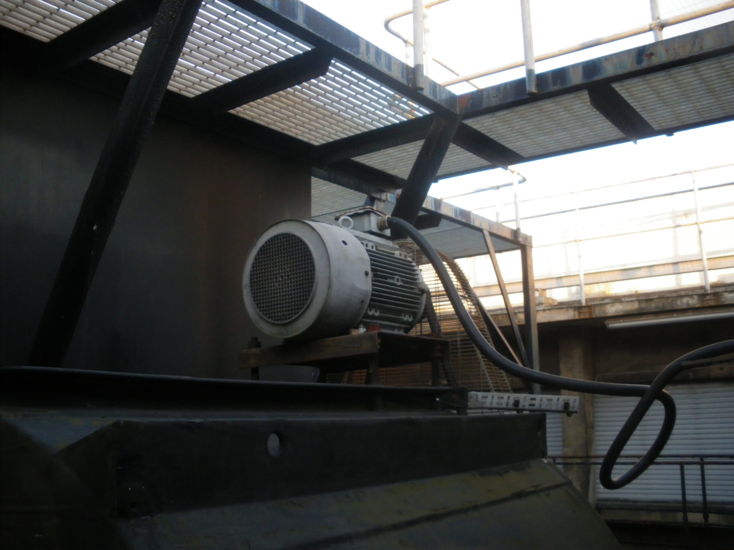 Cooling tower fan motor, 13 Sep 2011