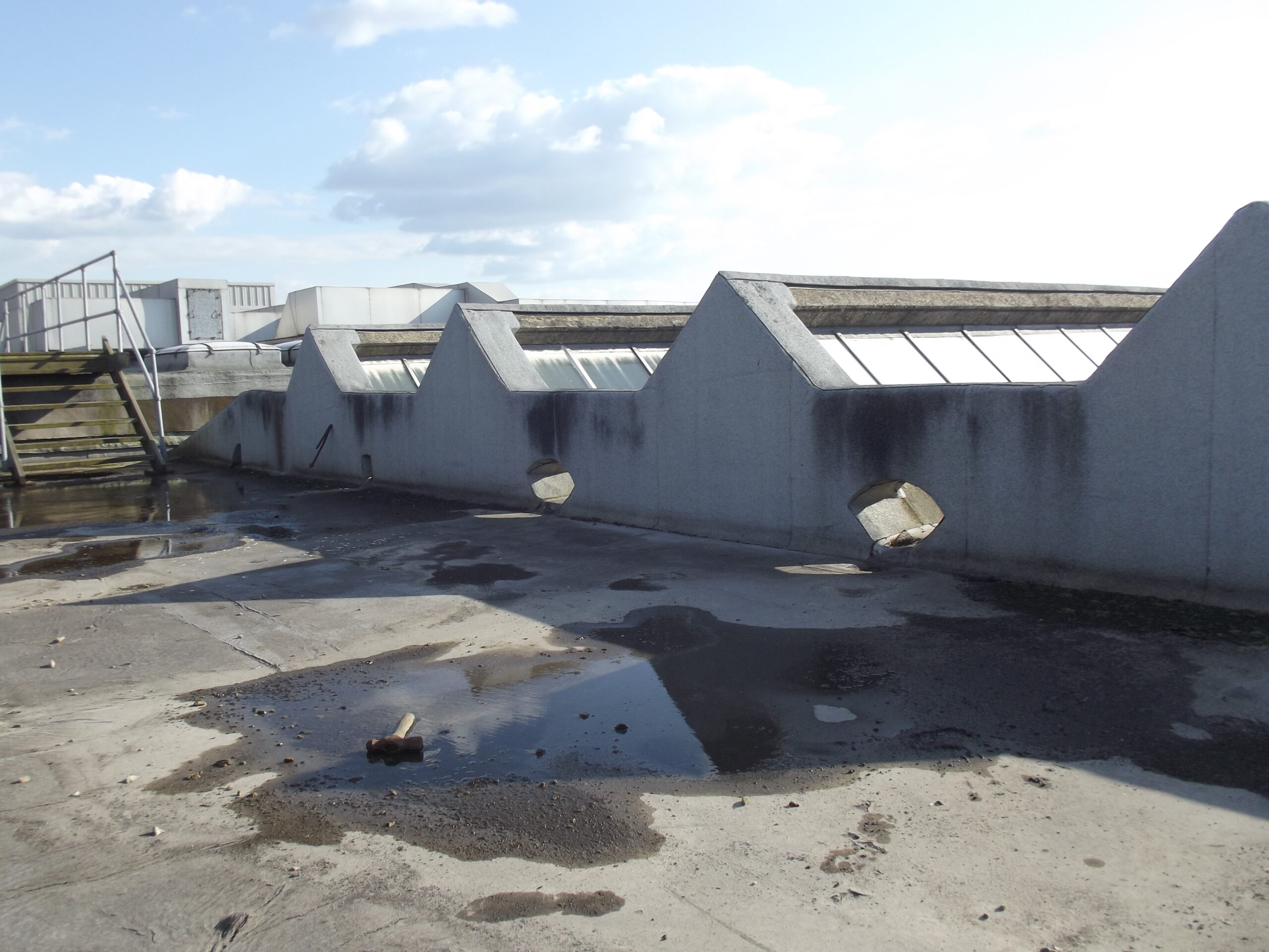 West Block roof - glazed roof over former HMA (W415)