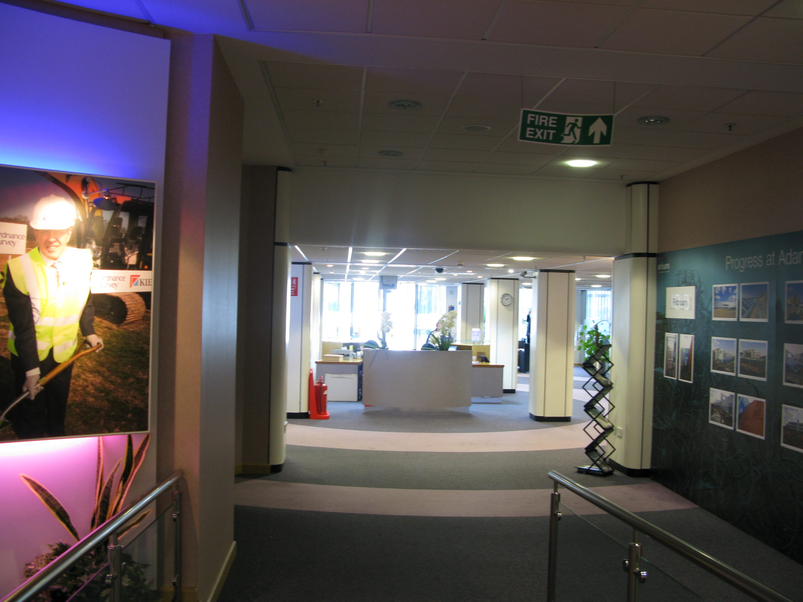 Facing towards Reception from the Business Centre waiting area.