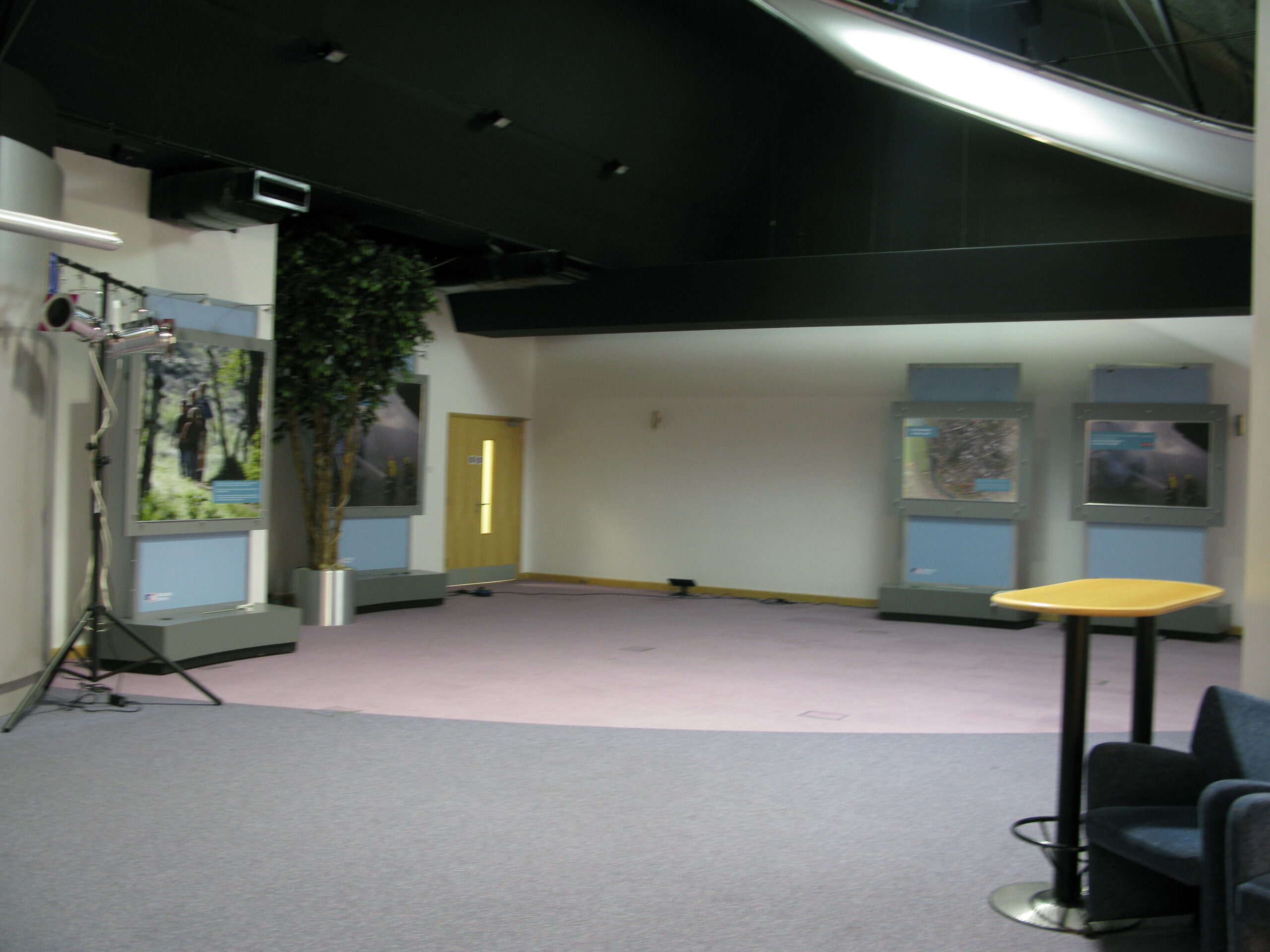 Business Centre main exhibition hall